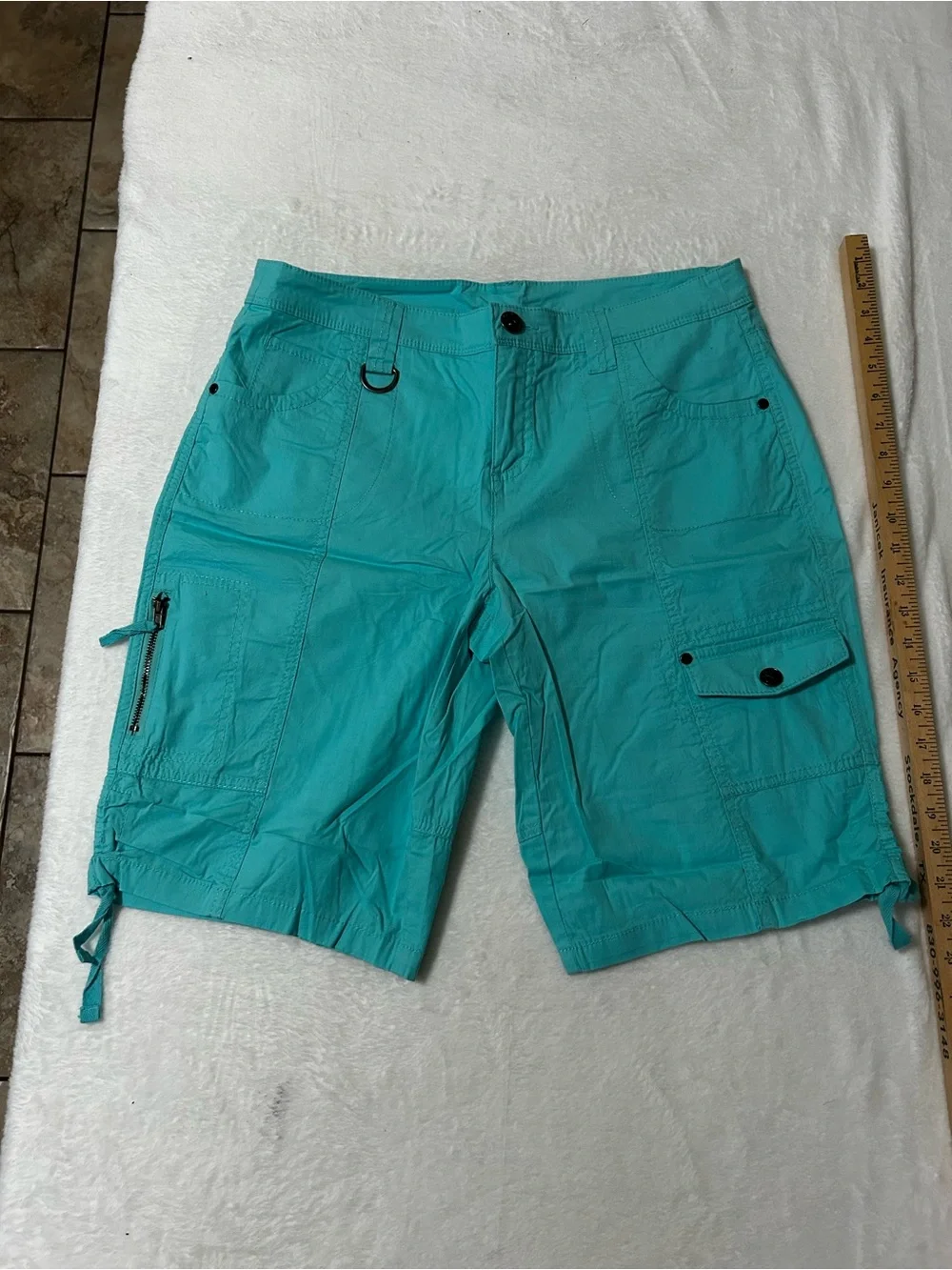 Women’s Teal Cargo Shorts - Casual Utility Style